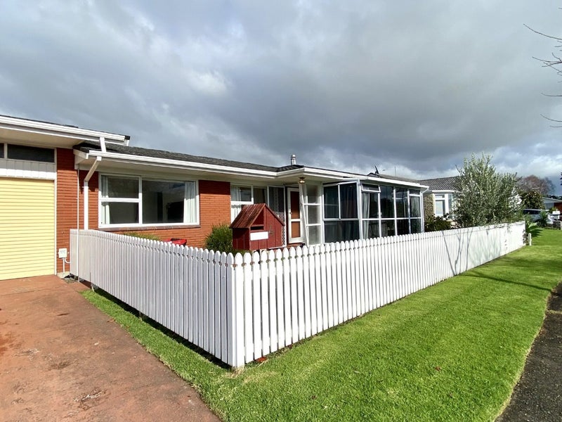 4 Tupaea Place, Otumoetai, Tauranga - Carousel 2