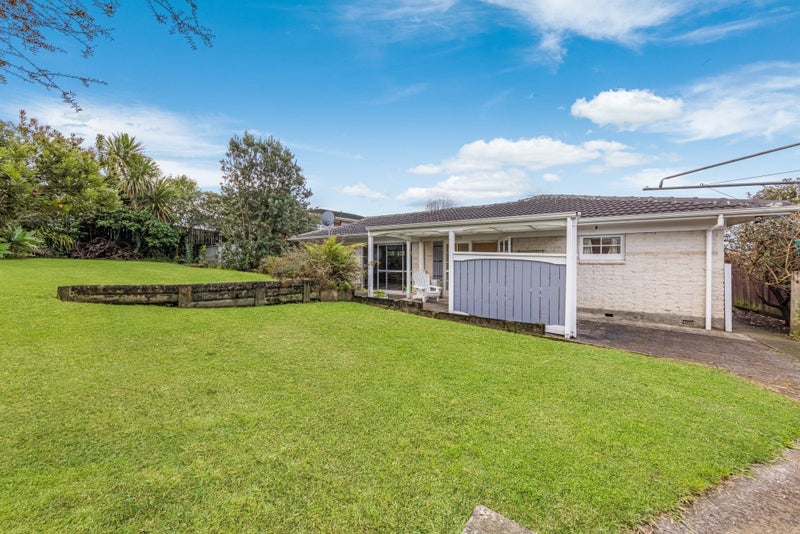 20 Lakeside Drive, Pahurehure, Papakura - Carousel 2