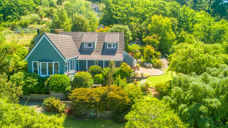 192 Upper Junction Road, Sawyers Bay, Dunedin - Carousel 1