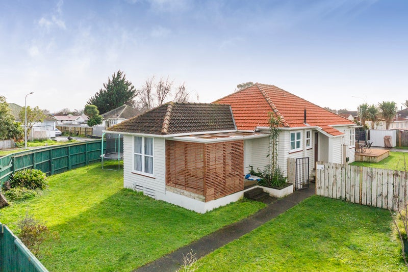 15 Tweed Street, Roslyn, Palmerston North - Carousel 1