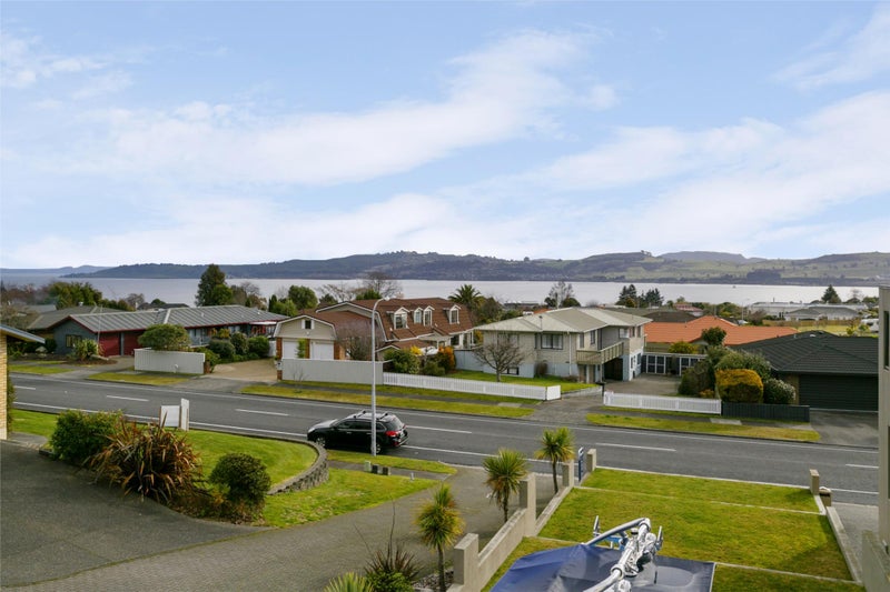 1/57 Arrowsmith Avenue, Waipahihi, Taupo - Carousel 1