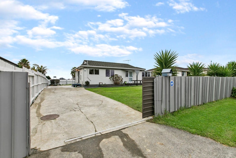 29 Dissmeyer Drive, Clover Park, Auckland - Carousel 2
