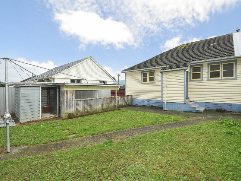 1/70 Strand Crescent, Naenae, Lower Hutt - Carousel 17