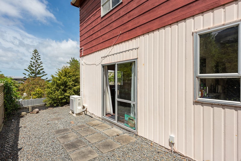 17 Rangiora Avenue, Kaiwharawhara, Wellington - Carousel 2