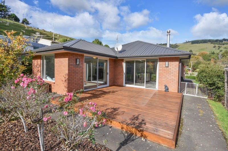 13 Roger Street, Macandrew Bay, Dunedin - Carousel 1