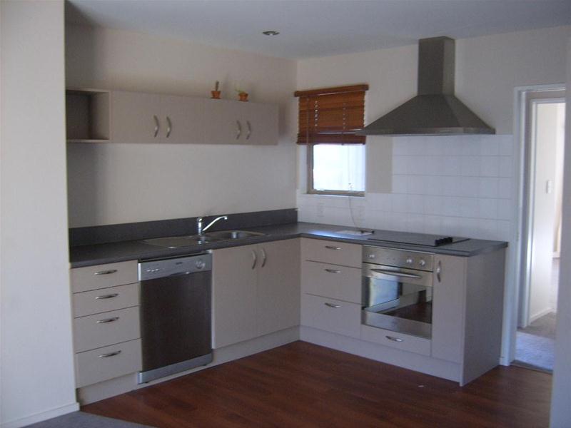 20 Walpole Street, Waltham, Christchurch - Carousel 2