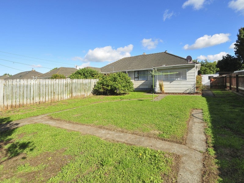 378 Cambridge Terrace, Naenae, Lower Hutt - Carousel 13