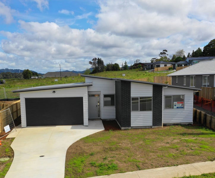 64 John Andrew Drive, Warkworth, Warkworth - Carousel 1