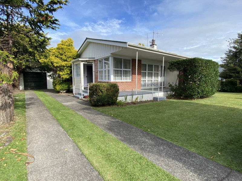 19 Gordon Avenue, Te Aroha, Te Aroha - Carousel 1