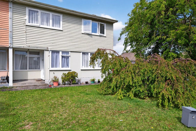 4 Renfrew Place, Highbury, Palmerston North - Carousel 1