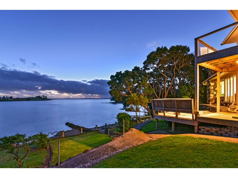 8 Roys Road, Weymouth, Auckland - Carousel 24