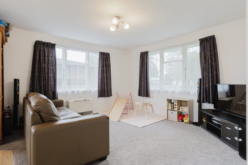 79 Robinson Crescent, Westbrook, Palmerston North - Carousel 2