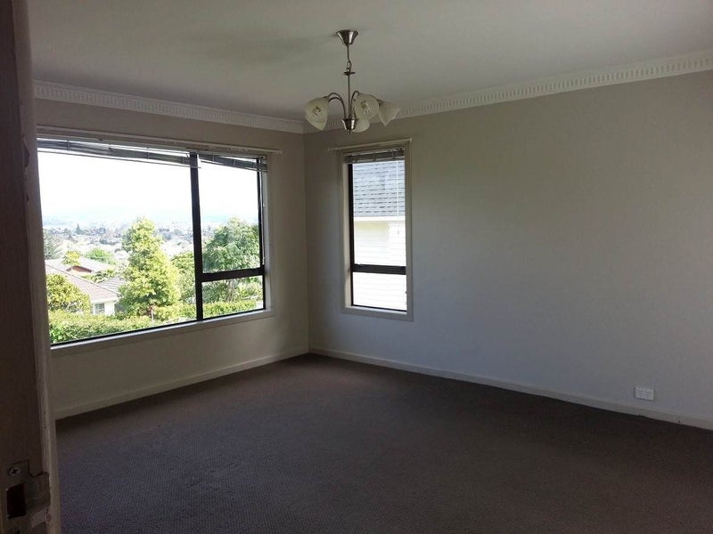 5 Pickens Crescent, Mount Albert, Auckland - Carousel 2