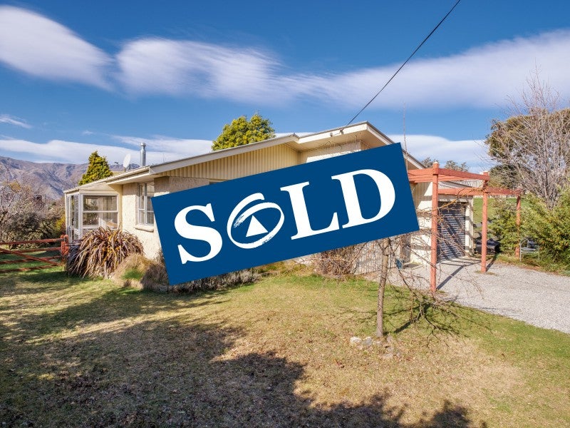 34 Elizabeth Street, Wanaka - Carousel 1