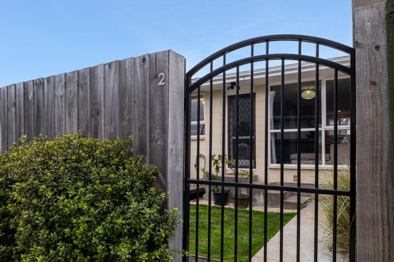 2/97 Champion Street, Edgeware, Christchurch - Carousel 2