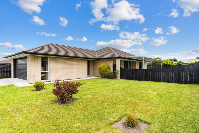 12 Celtic Place, Waipu, Waipu - Carousel 1