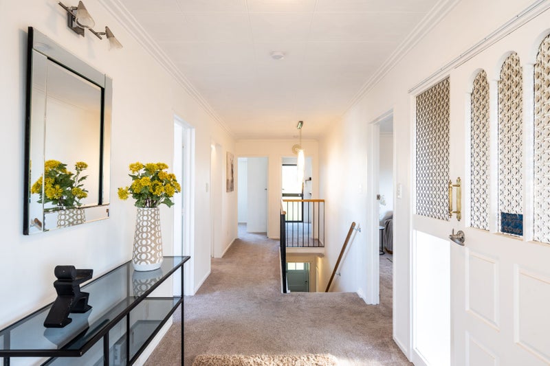 2 Alfred Place, Fairfield, Dunedin - Carousel 1