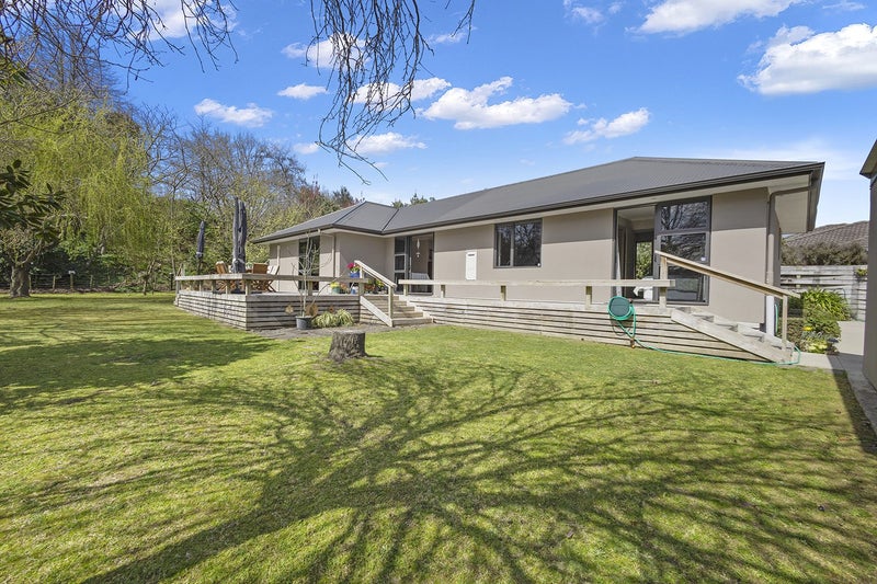 18 Grace Avenue, Leamington, Cambridge - Carousel 1