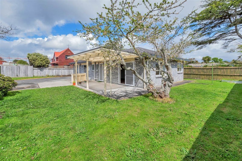 56B Swanson Road, Henderson, Auckland - Carousel 2
