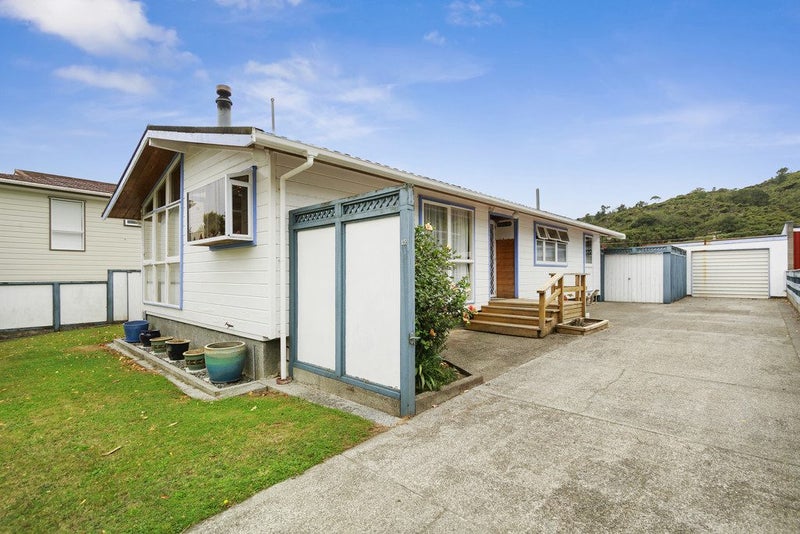 12 Helvetia Grove, Naenae, Lower Hutt - Carousel 1