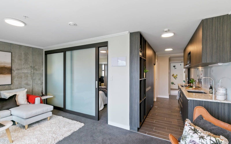 901/111 Molesworth Street, Thorndon, Wellington - Carousel 2