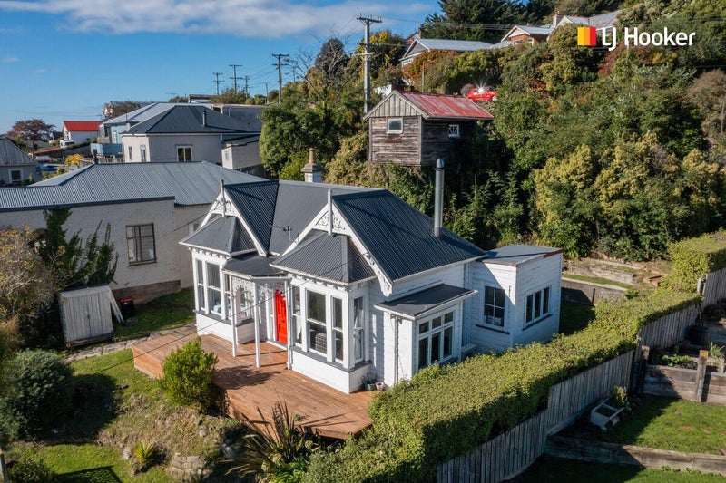 425 South Road, Caversham, Dunedin - Carousel 1