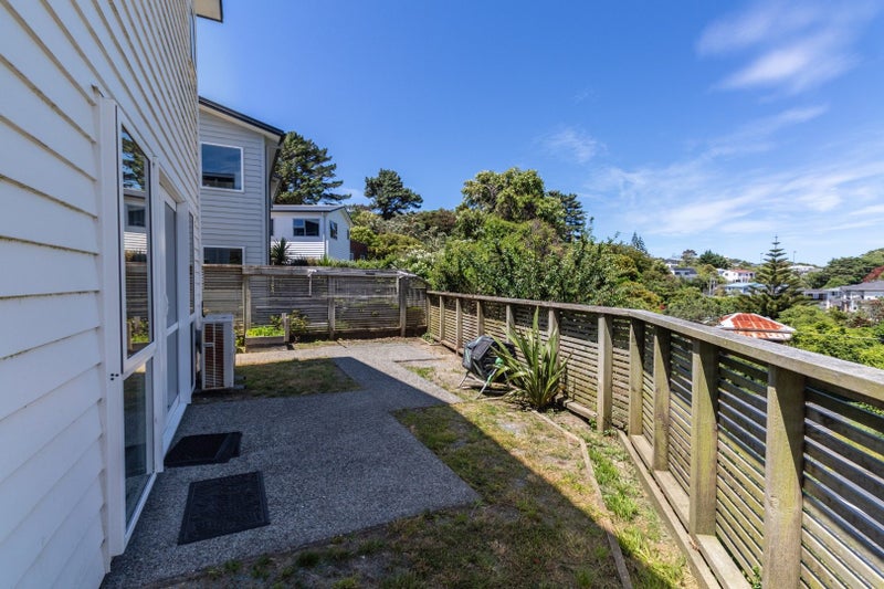 1/20 Glanmire Road, Newlands, Wellington - Carousel 19