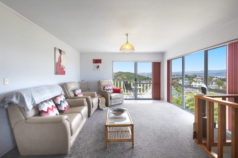29 Ranui Crescent, Khandallah, Wellington - Carousel 2