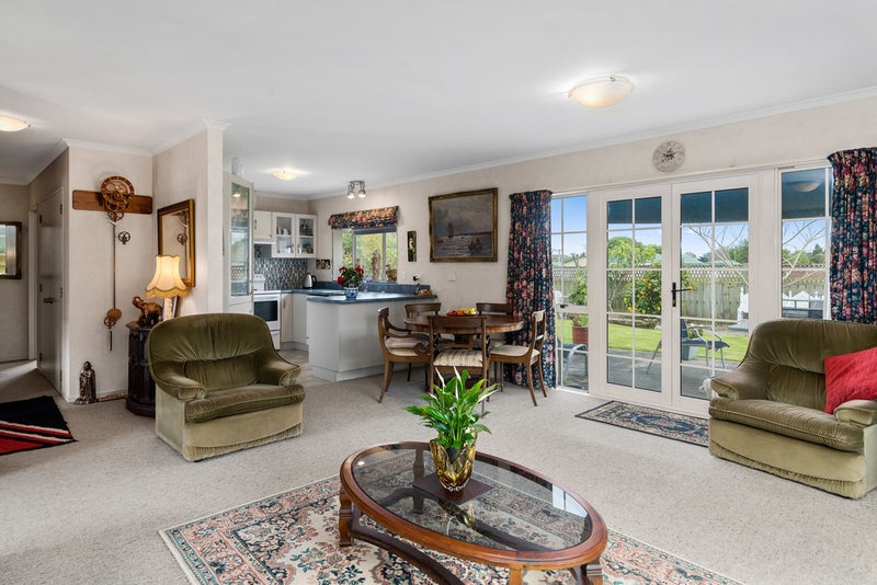 12 Stonebridge Park Drive, Holdens Bay, Rotorua - Carousel 2