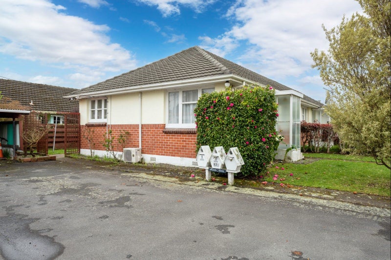 17A Totara Street, Trentham, Upper Hutt - Carousel 1