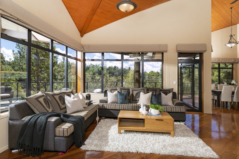 91 Paremoremo Road, Lucas Heights, Auckland - Carousel 1