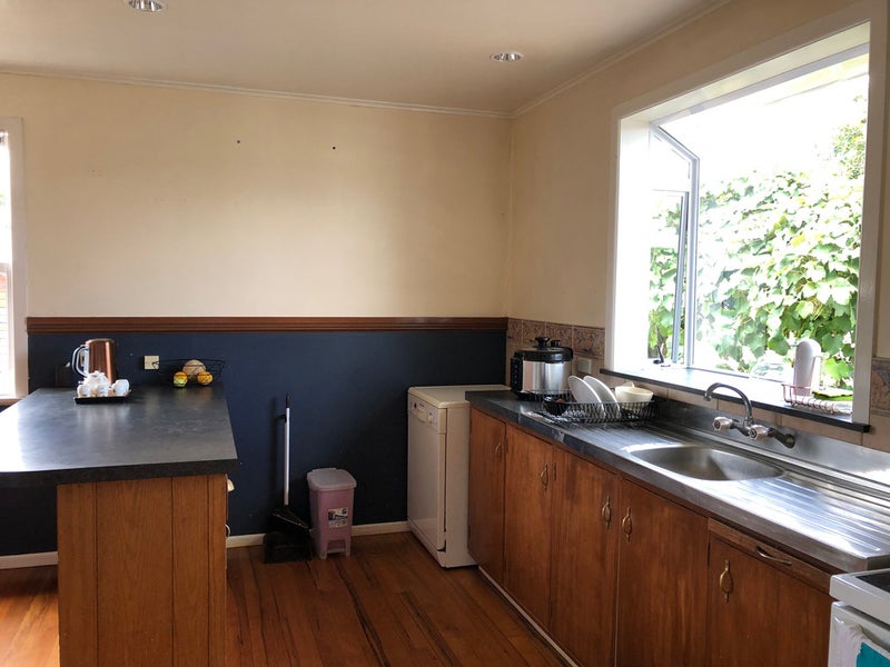 18 Clematis Avenue, Pukete, Hamilton - Carousel 2