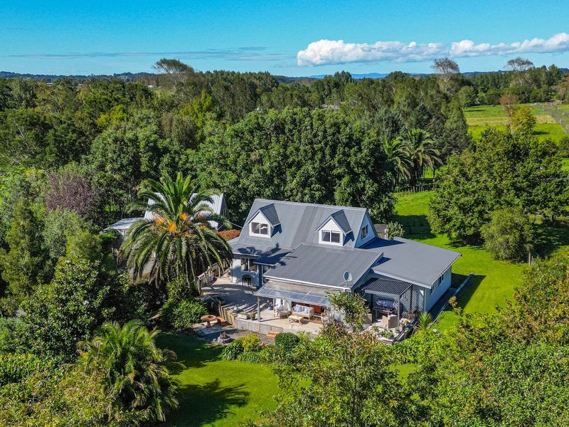 34 Lascelles Drive, Albany - Carousel 2