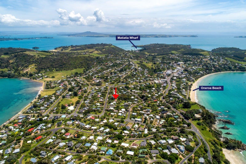 18 Manuka Road, Oneroa, Waiheke Island - Carousel 2