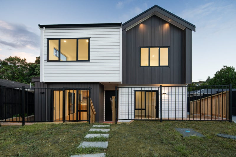 24A Scarlock Avenue, Browns Bay, Auckland - Carousel 1