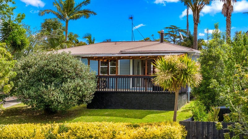 74 Lauderdale Road, Birkdale, Auckland - Carousel 1