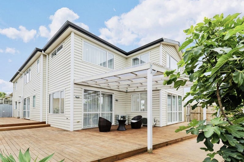 8 Harrington Road, Henderson, Auckland - Carousel 2