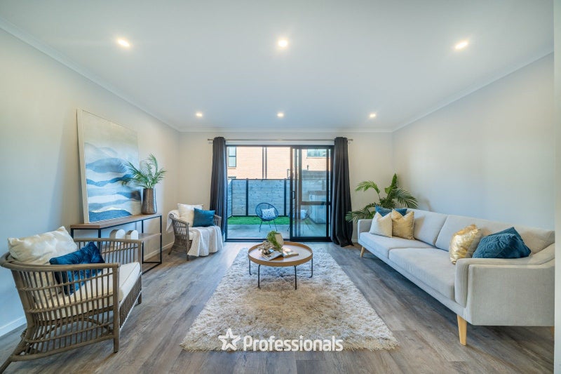 4 Betty Boyes Street, Wallaceville, Upper Hutt - Carousel 1