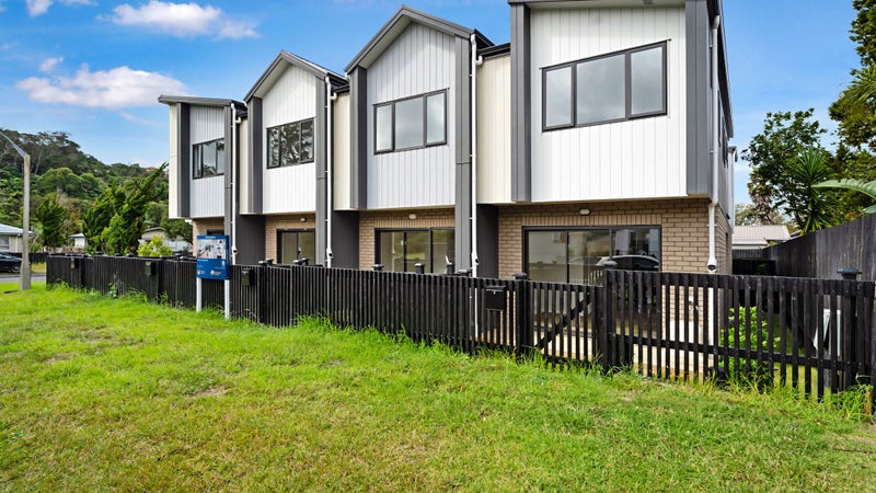 26 Camphora Place, Ranui, Auckland - Carousel 18