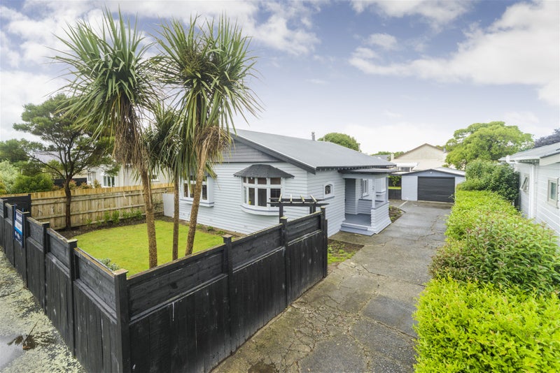27 Lyndhurst Street, Takaro, Palmerston North - Carousel 1