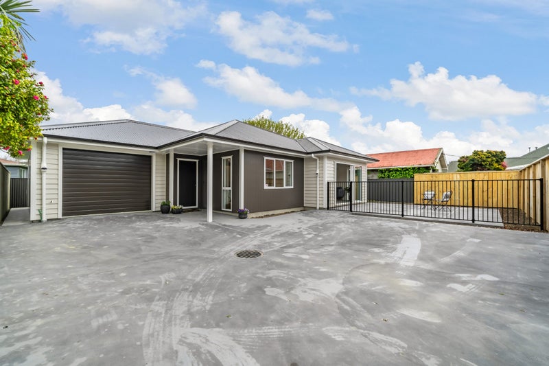 11A Hall Grove, Ebdentown, Upper Hutt - Carousel 1
