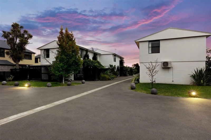 8/544 Barbadoes Street, Edgeware, Christchurch - Carousel 11