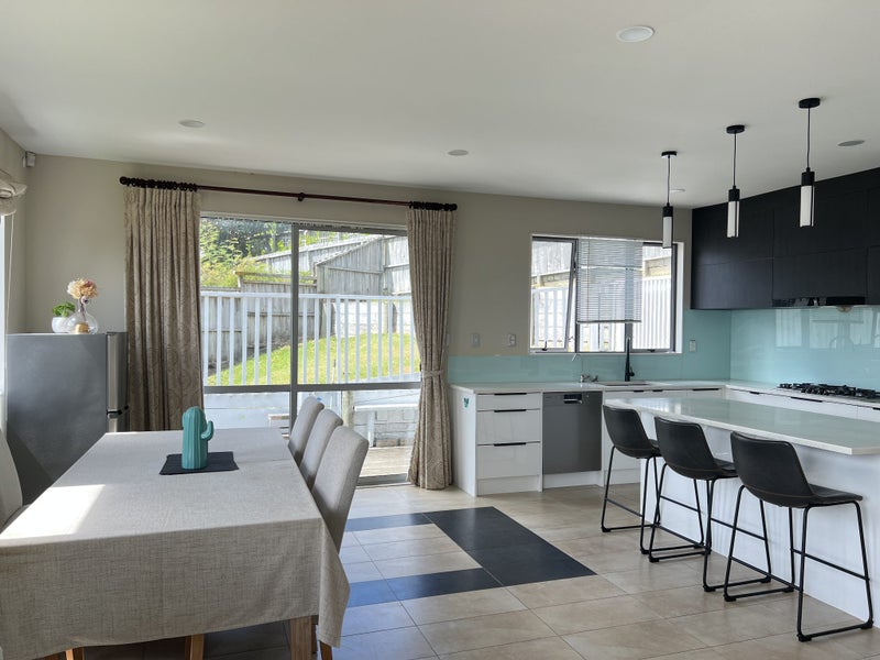 36 Bur Oak Terrace, Schnapper Rock, Auckland - Carousel 2