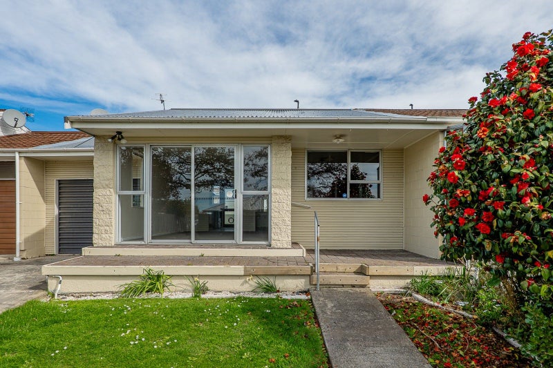 2/80 Charles Street, Waltham, Christchurch - Carousel 2