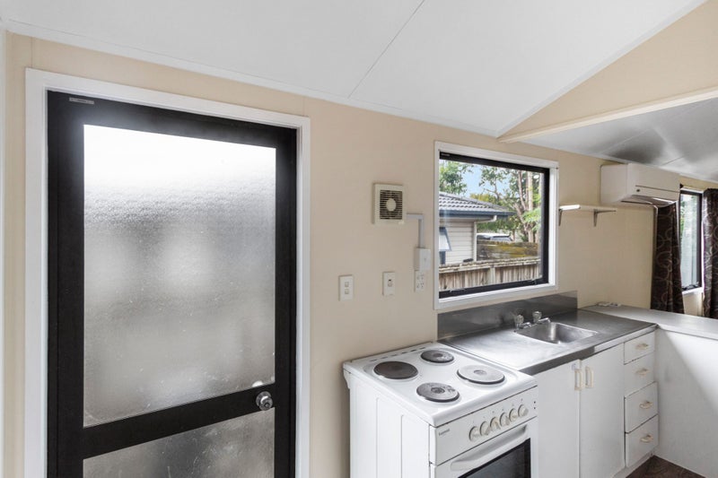 11 Cameo Court Road, Favona, Auckland - Carousel 2