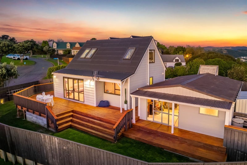 86 Mercury Way, Whitby, Porirua - Carousel 2