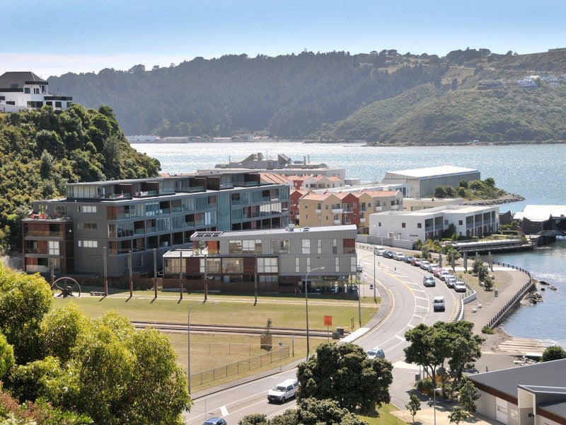 S204/326 Evans Bay Parade, Hataitai, Wellington - Carousel 1
