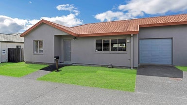 11B Sturges Road, Henderson, Auckland - Carousel 1