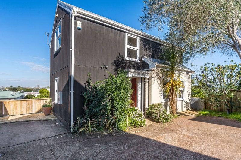 570A New North Road, Morningside, Auckland - Carousel 1