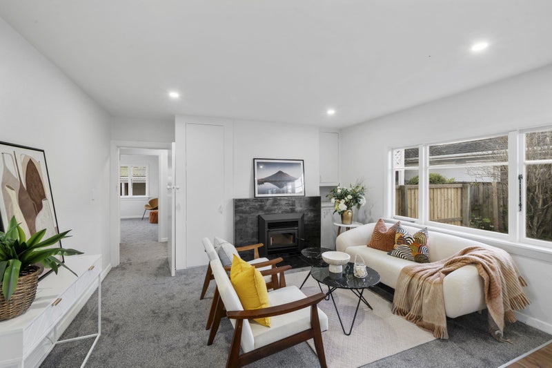 150 Brookside Terrace, Bryndwr, Christchurch - Carousel 1